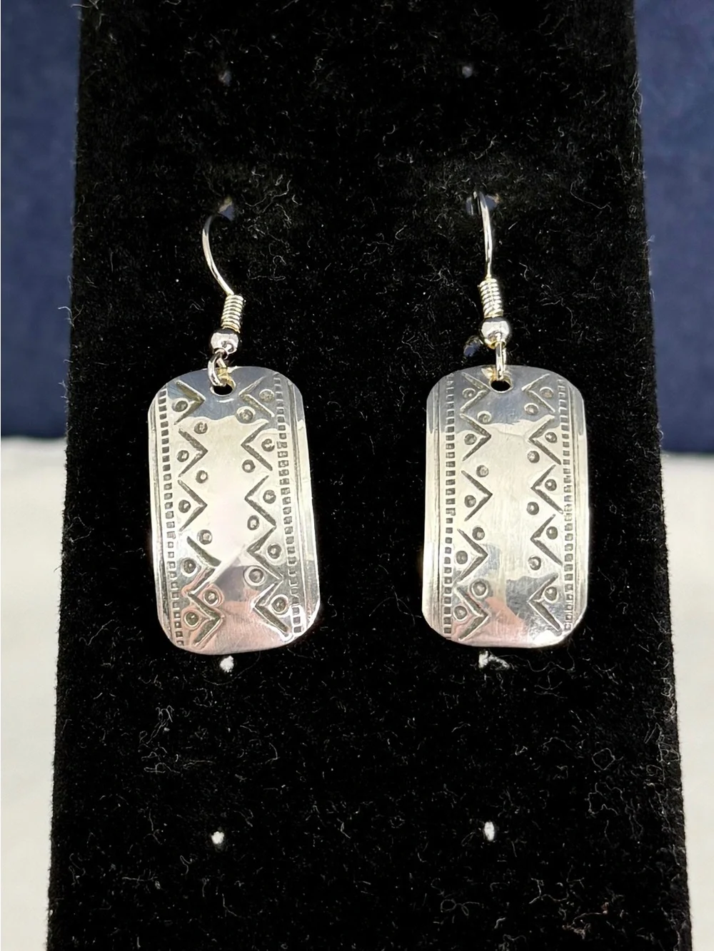 KATHY LEE THOMAS TKL Navajo Sterling Silver Etched Curved Dome Dangle Earrings